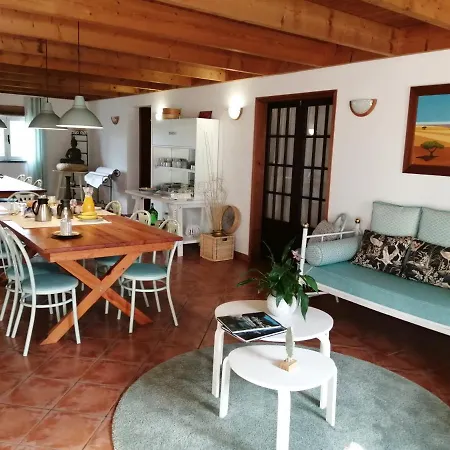 Vale Do Grou Natura 乡村民宿